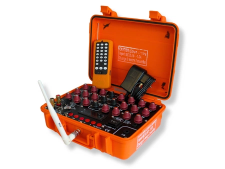 RADIOWY SYSTEM DO ZDALNEGO ODPALANIA ZAPALNIKÓW - KFE2204E - 20 ZACISKÓW - Kingdom