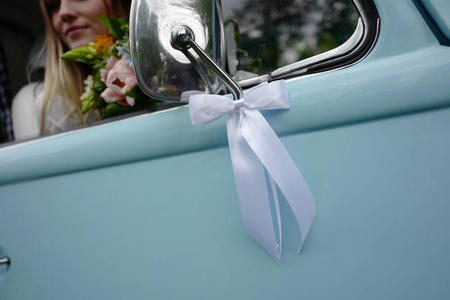 Kokardy z muszką, Białe, 14 cm - 4 sztuki