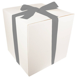 Bielone Pudełko kartonowe - klapowe - 40 x 40 x 40 cm - tasiemka srebrna